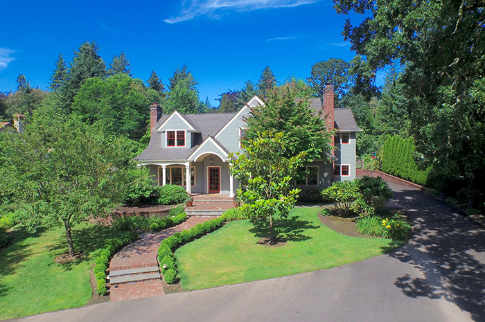 Single Family Home in Dunthorpe