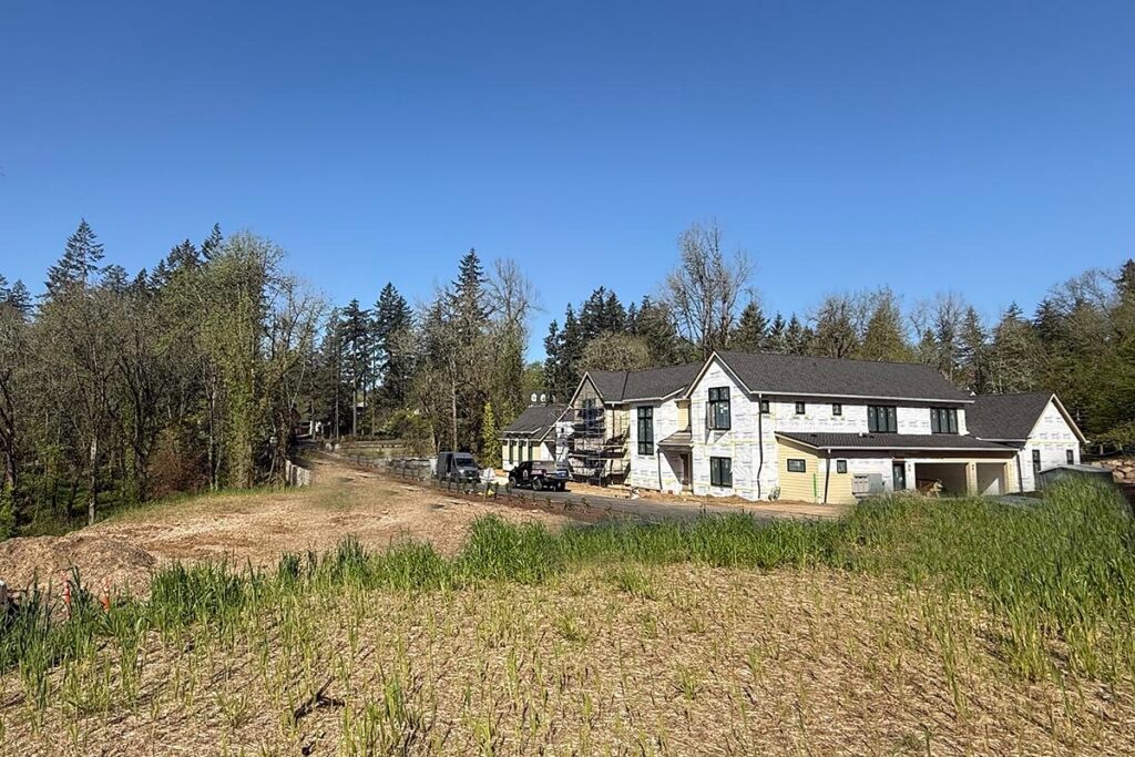 Private Canvas in Forest Highlands